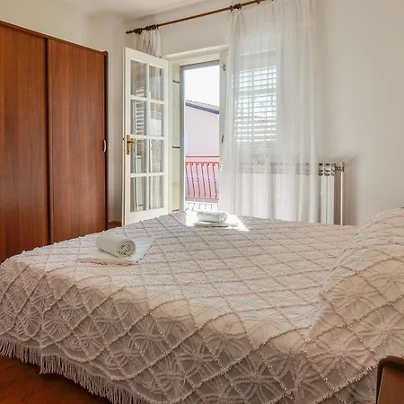 Etica Apartman Orebic