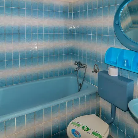 Etica Apartman *